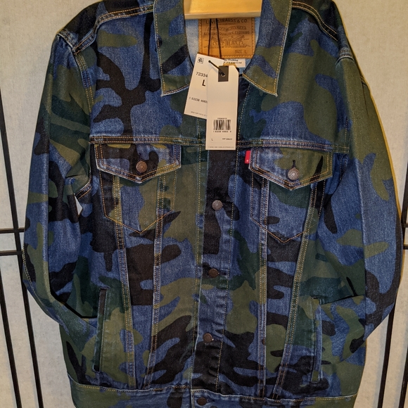 levi's camo jean jacket